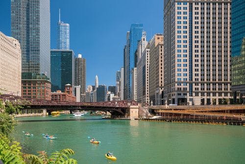 kayaks on Chicago River